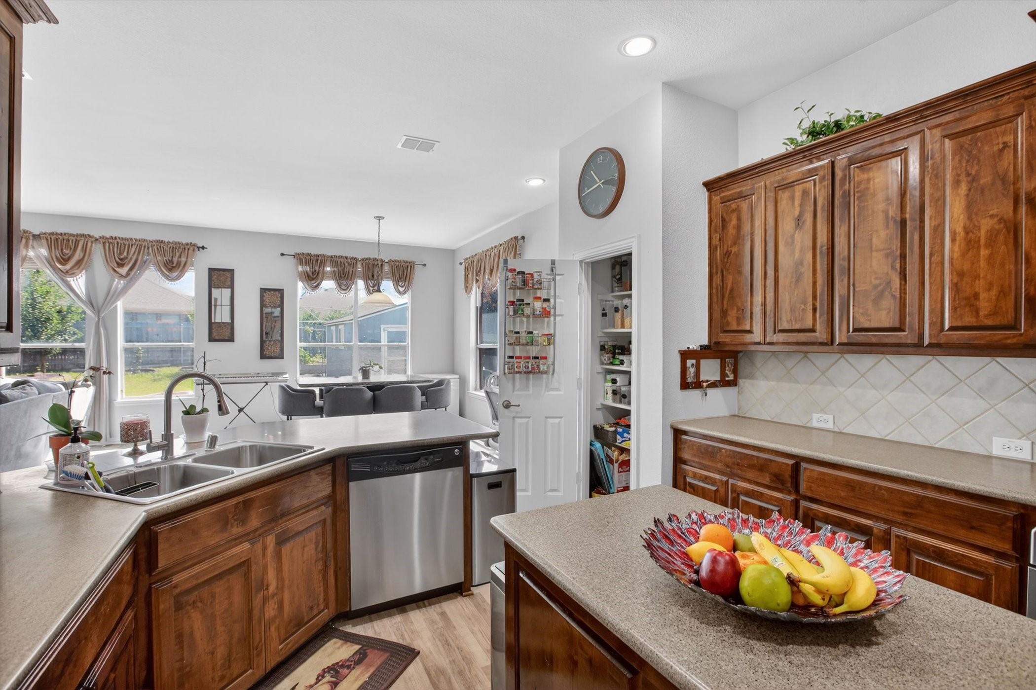 702 Cross Meadow Boulevard Mansfield TX 76063