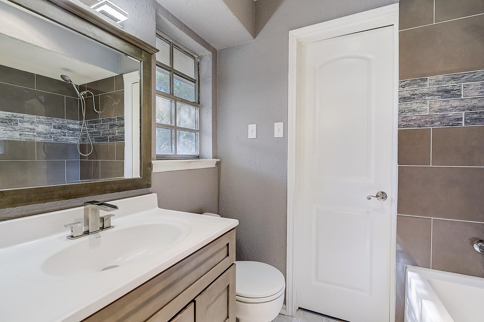 901 Lancaster Park Drive Lancaster TX 75146