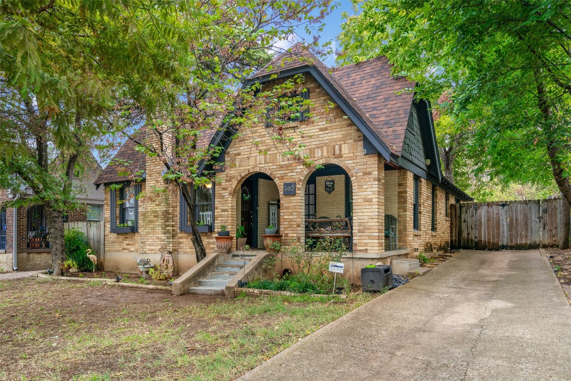 502 S Westmoreland Road Dallas TX 75211