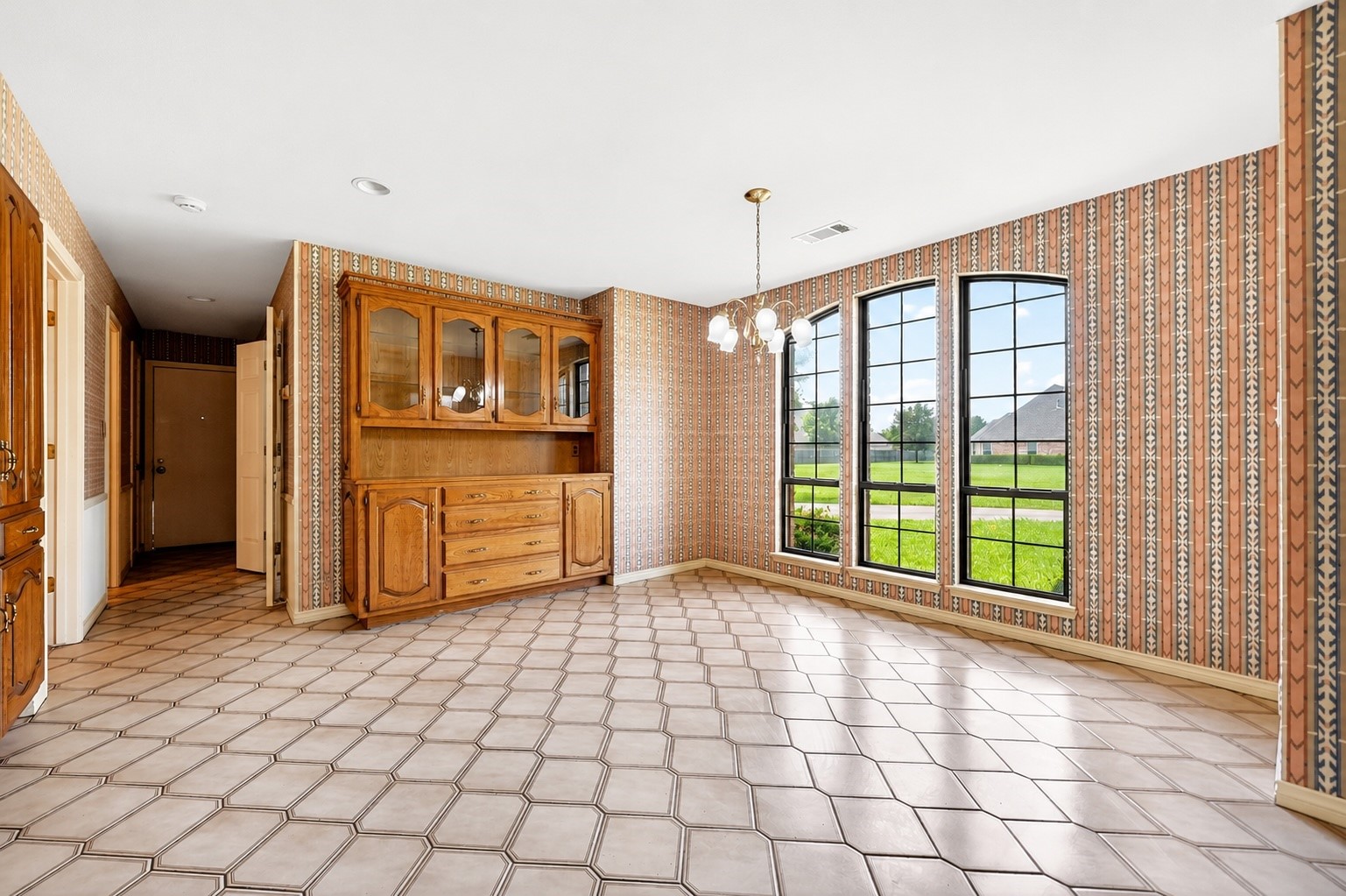 108 Heatherstone Circle Kaufman TX 75142