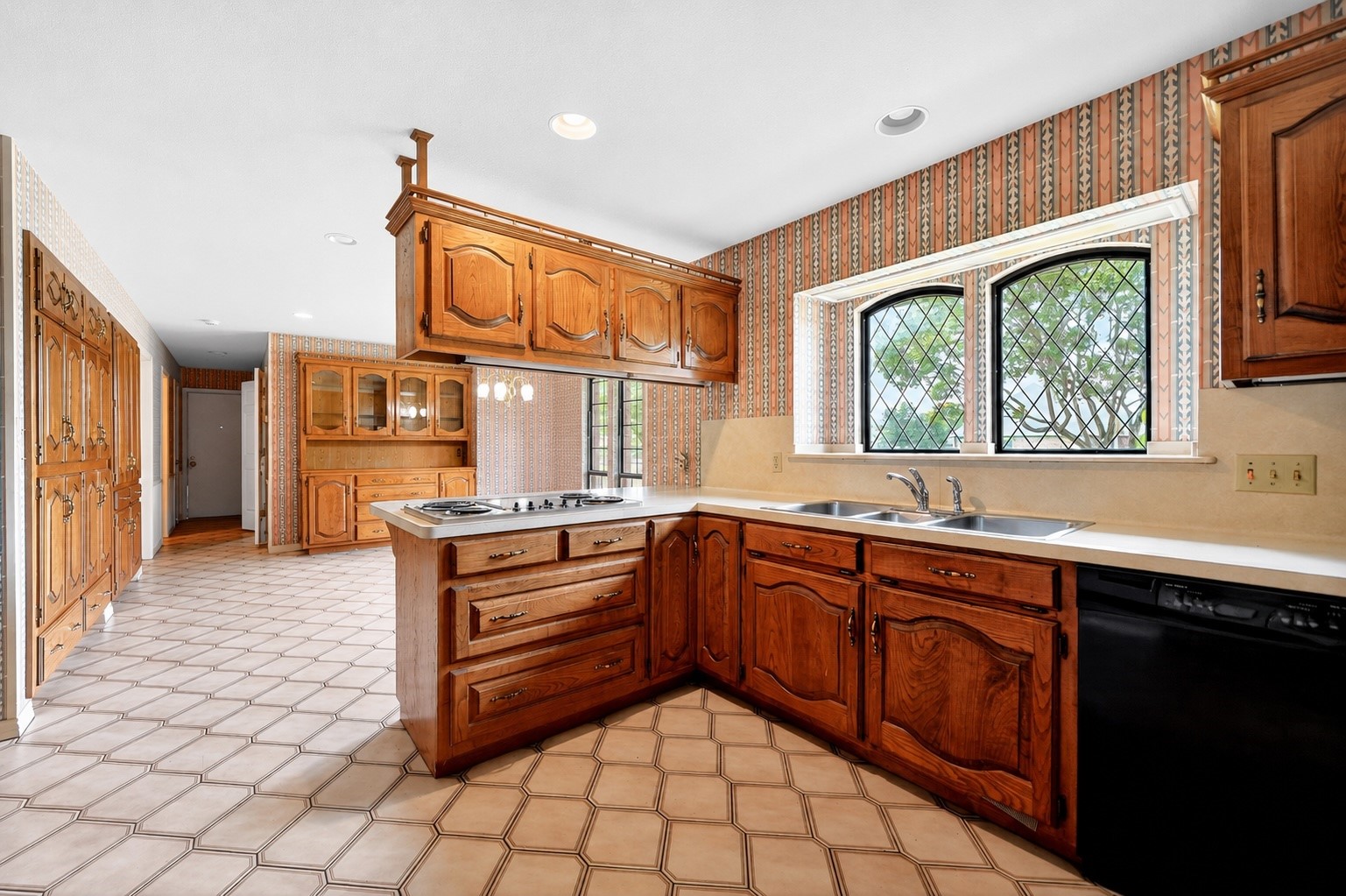 108 Heatherstone Circle Kaufman TX 75142