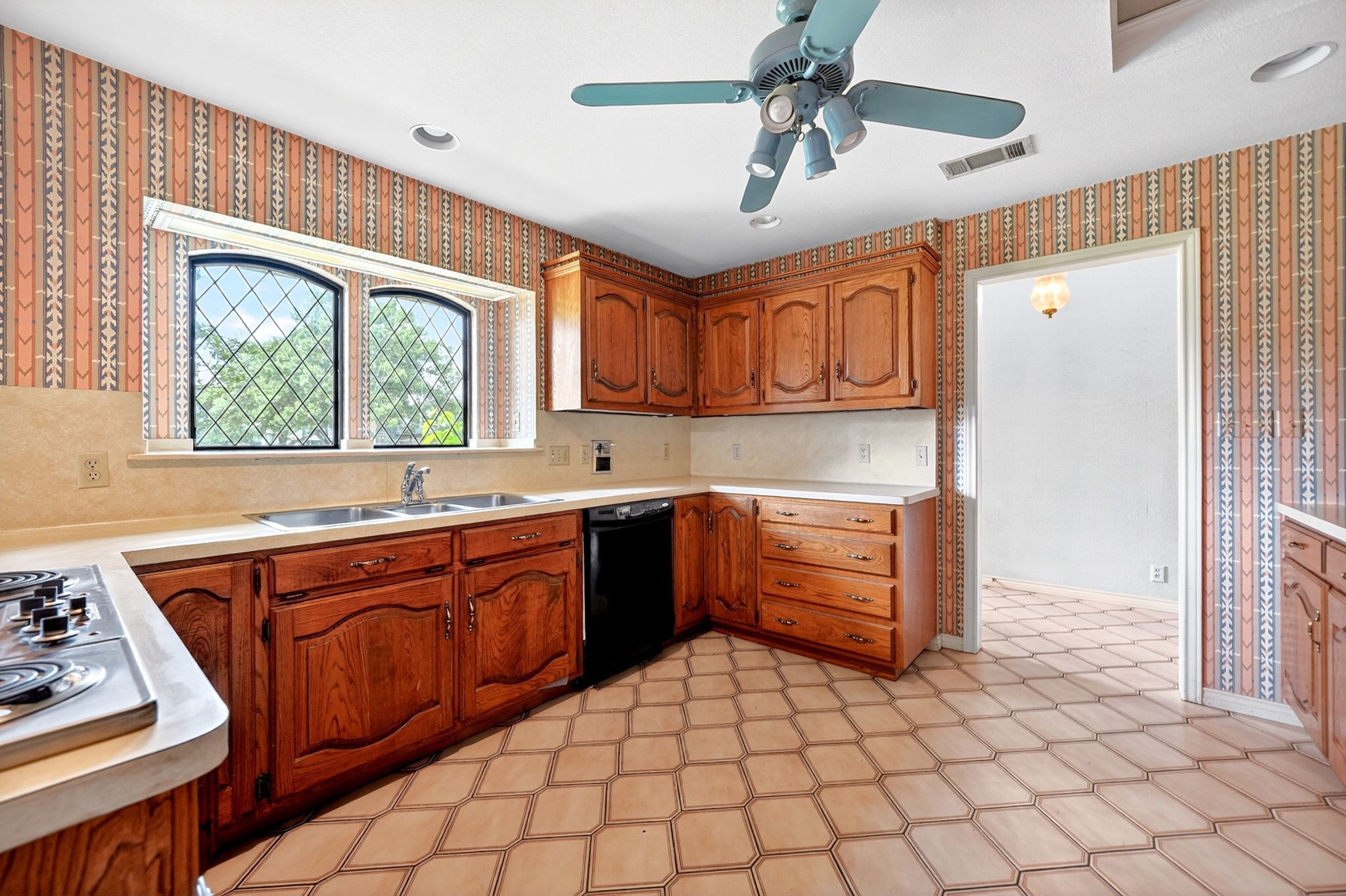 108 Heatherstone Circle Kaufman TX 75142
