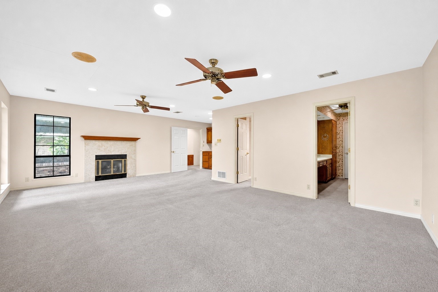 108 Heatherstone Circle Kaufman TX 75142