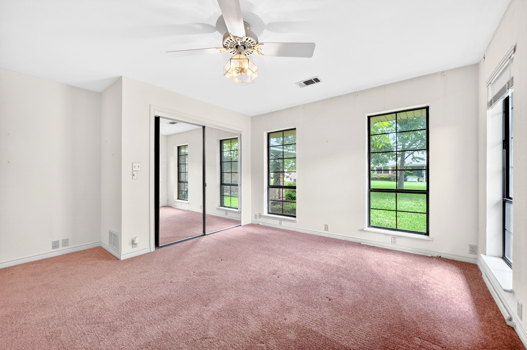 108 Heatherstone Circle Kaufman TX 75142