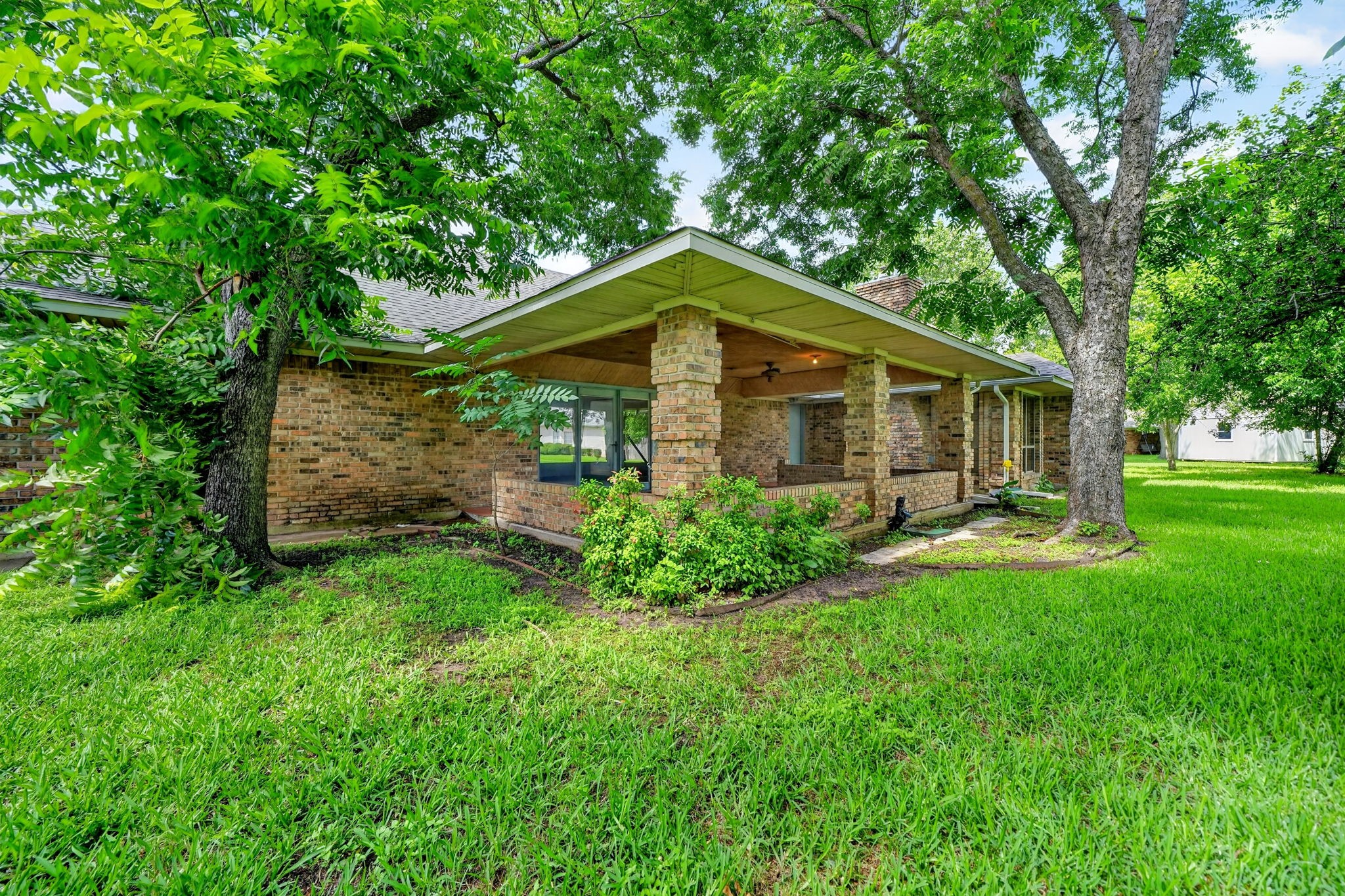 108 Heatherstone Circle Kaufman TX 75142