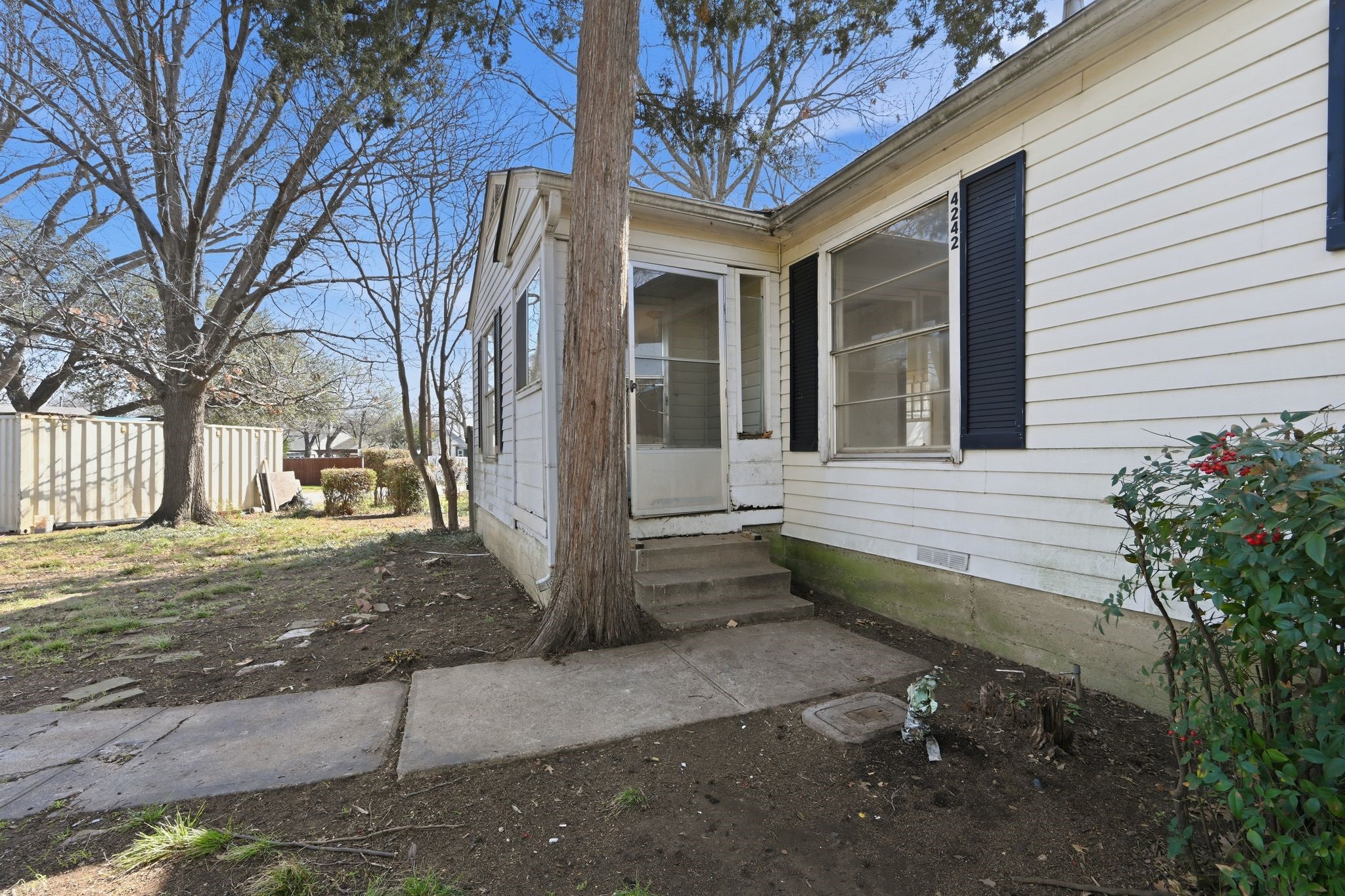 4242 Aero Drive Dallas TX 75209