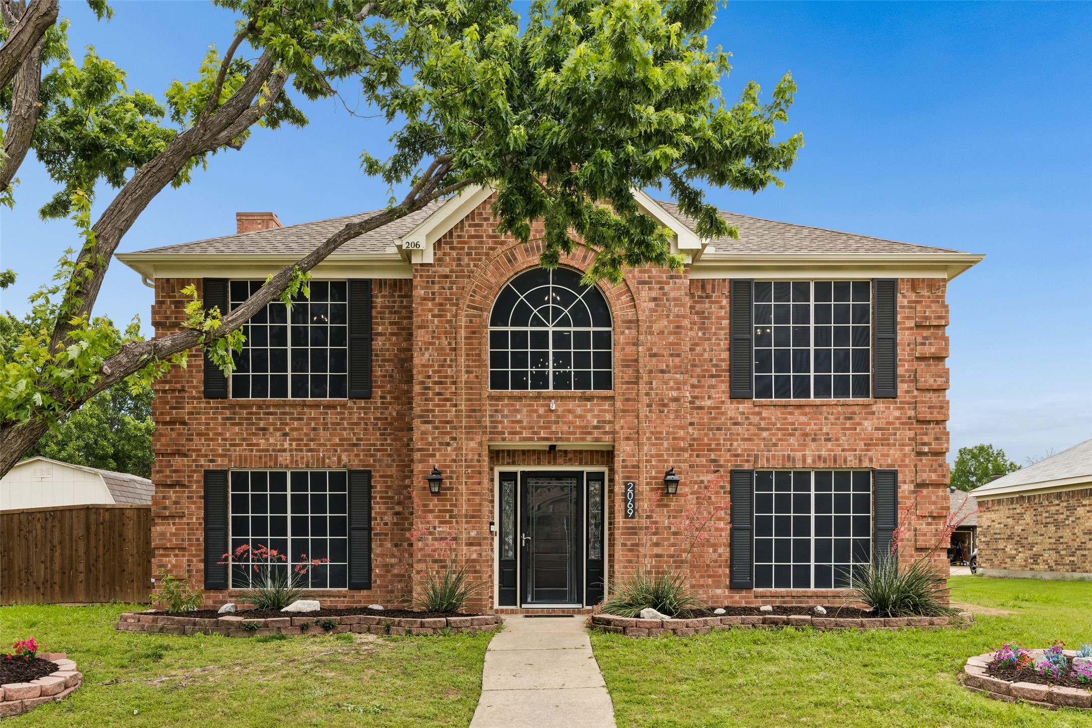2069 Cameo Drive Lewisville TX 75067
