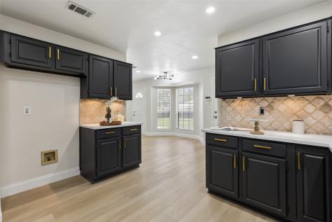 2069 Cameo Drive Lewisville TX 75067