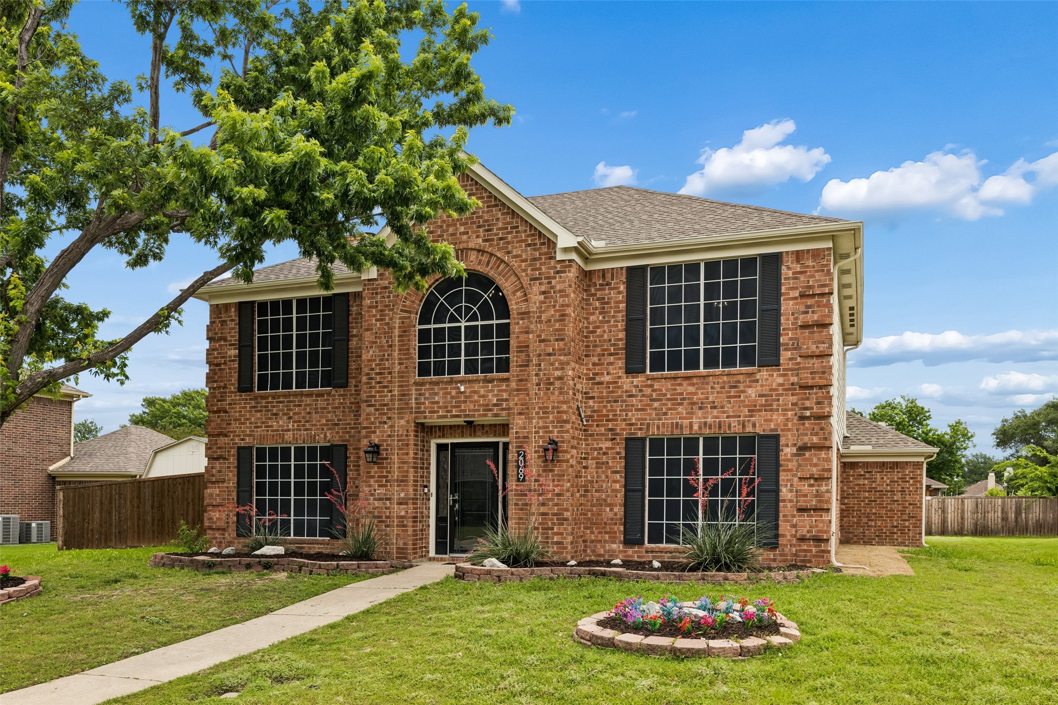 2069 Cameo Drive Lewisville TX 75067