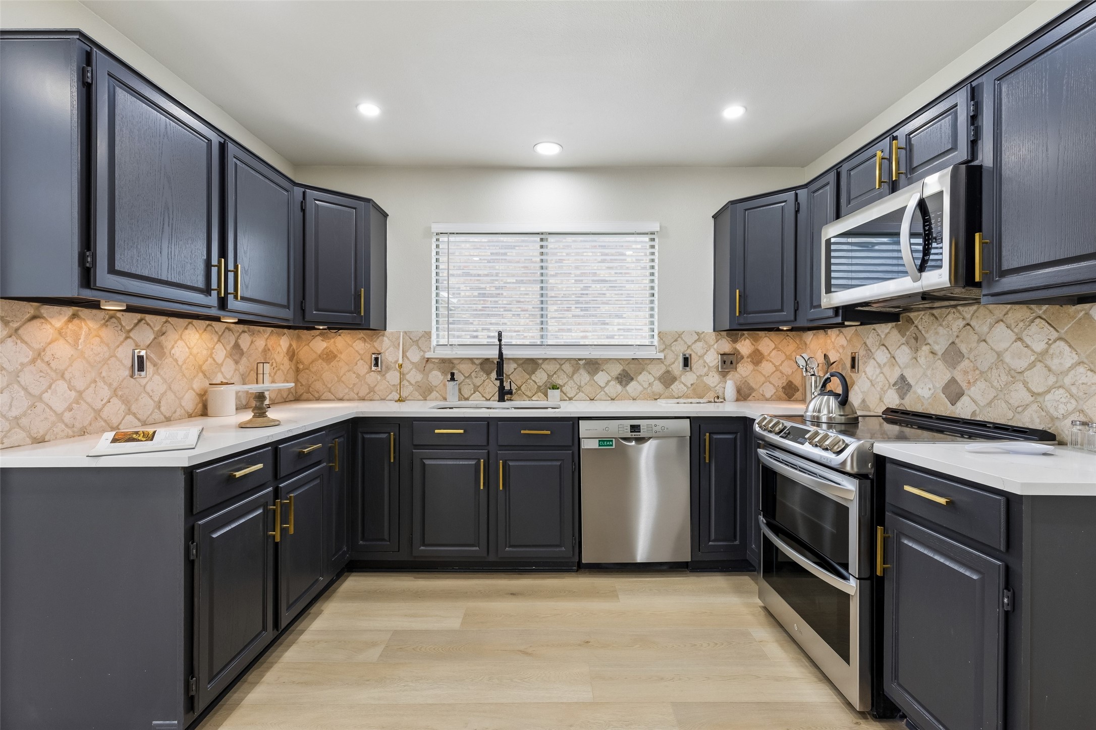 2069 Cameo Drive Lewisville TX 75067