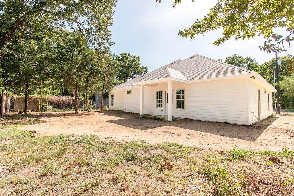 212 Navajo Trail West Tawakoni TX 75474