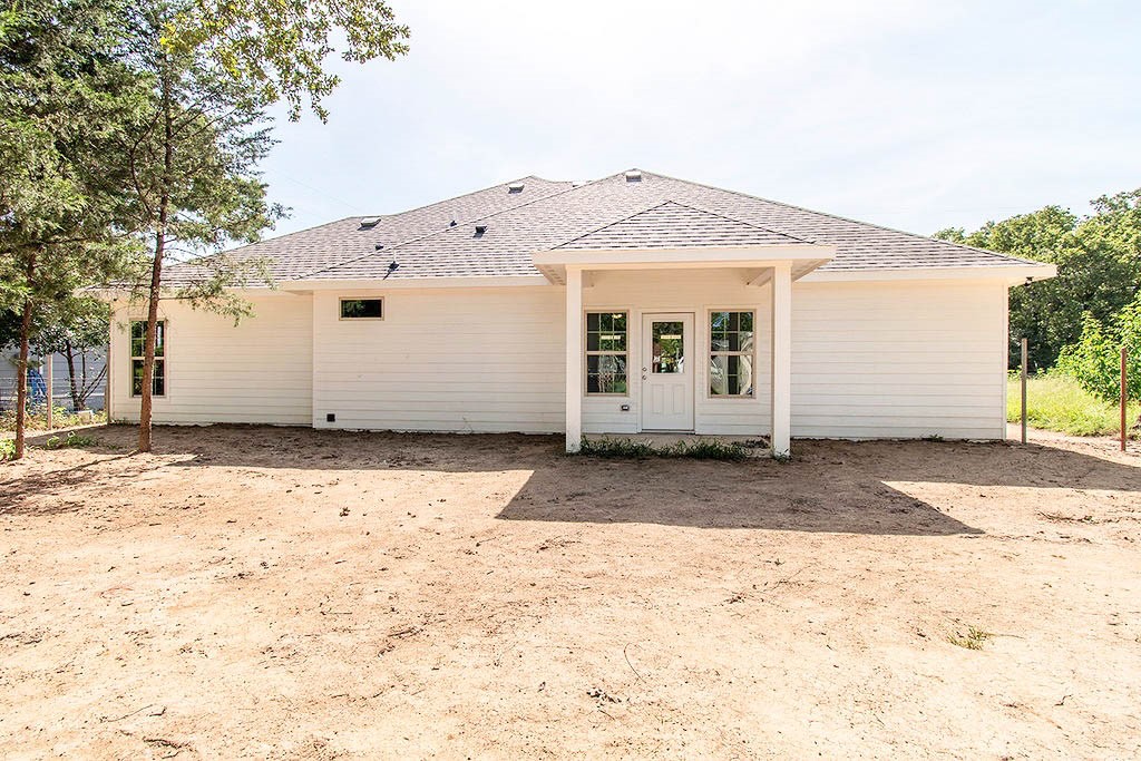 212 Navajo Trail West Tawakoni TX 75474