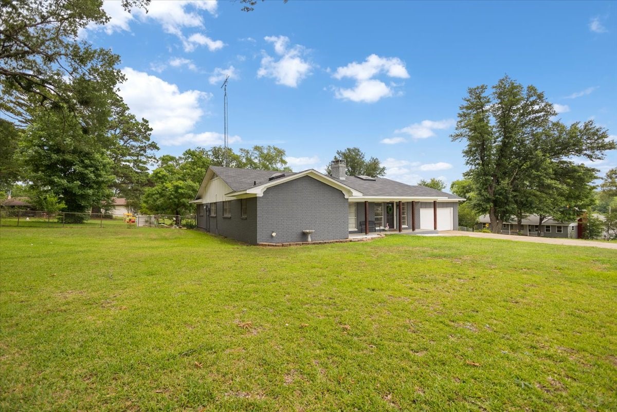 2300 Country Club Drive Canton TX 75103