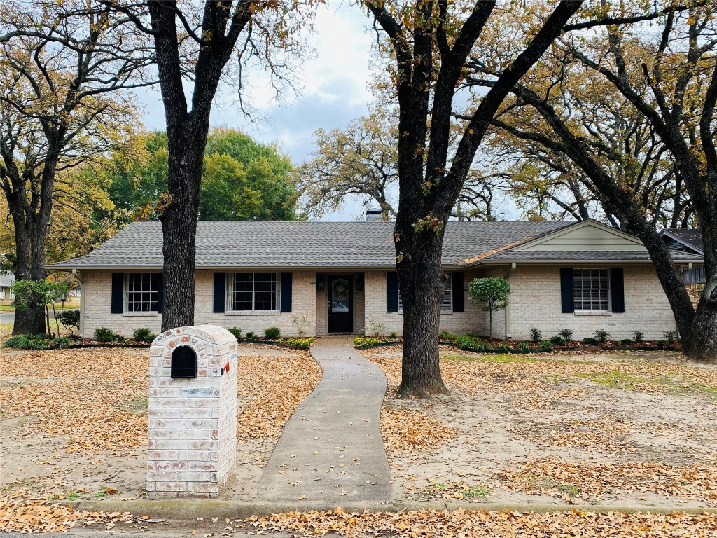 2209 Highland Circle Corsicana TX 75110