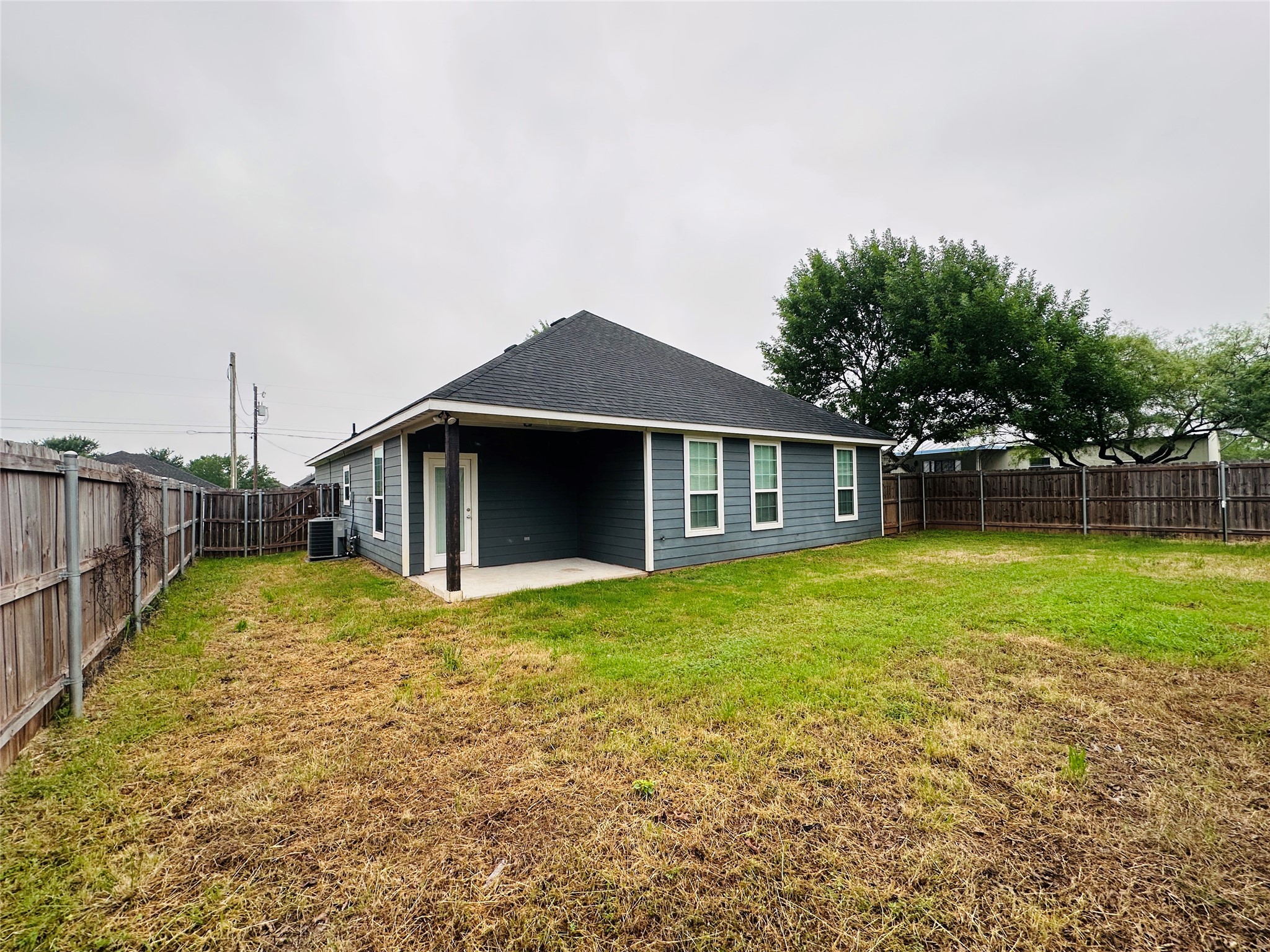 2415 San Gabriel Drive Granbury TX 76048