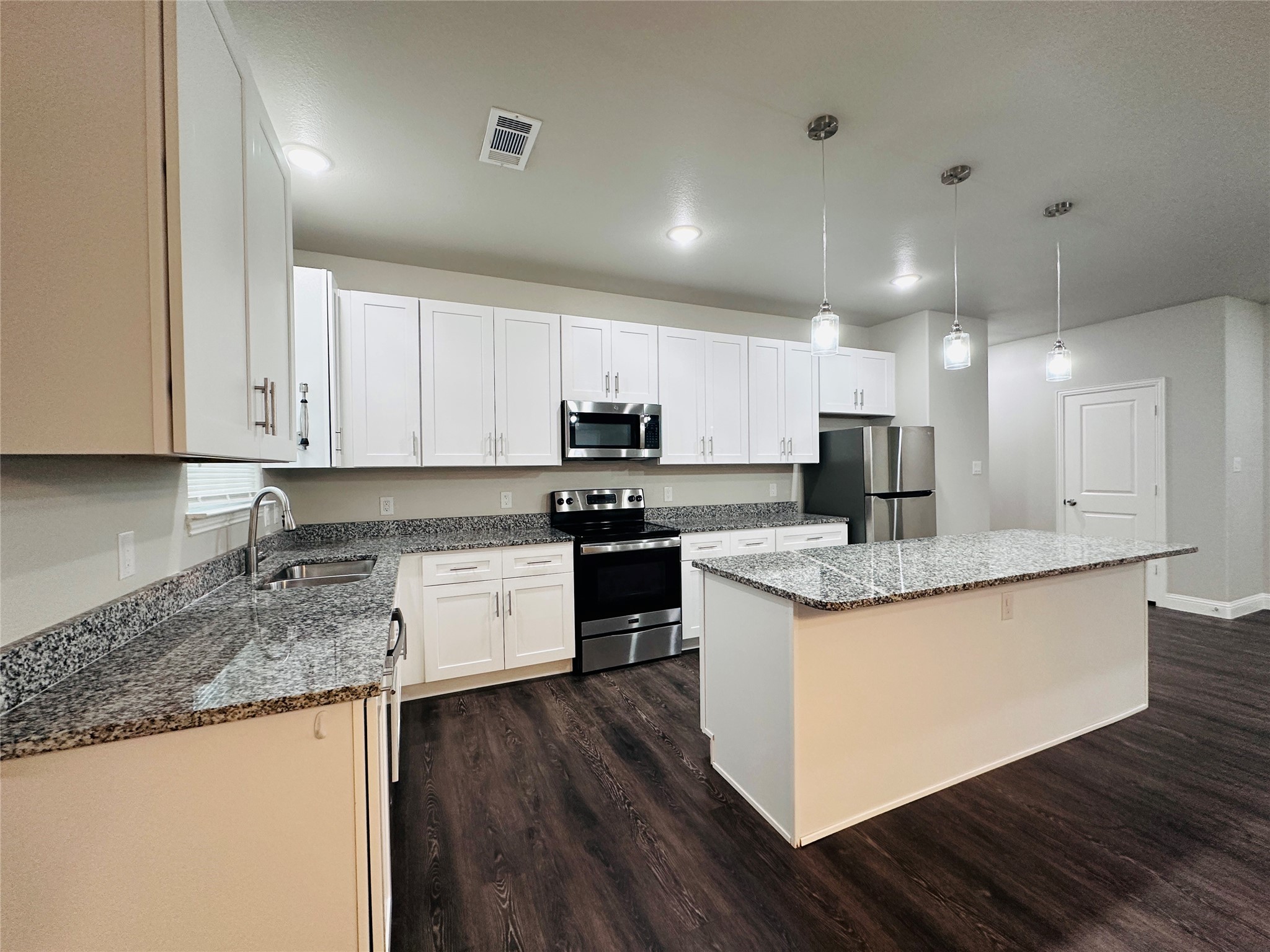 2415 San Gabriel Drive Granbury TX 76048
