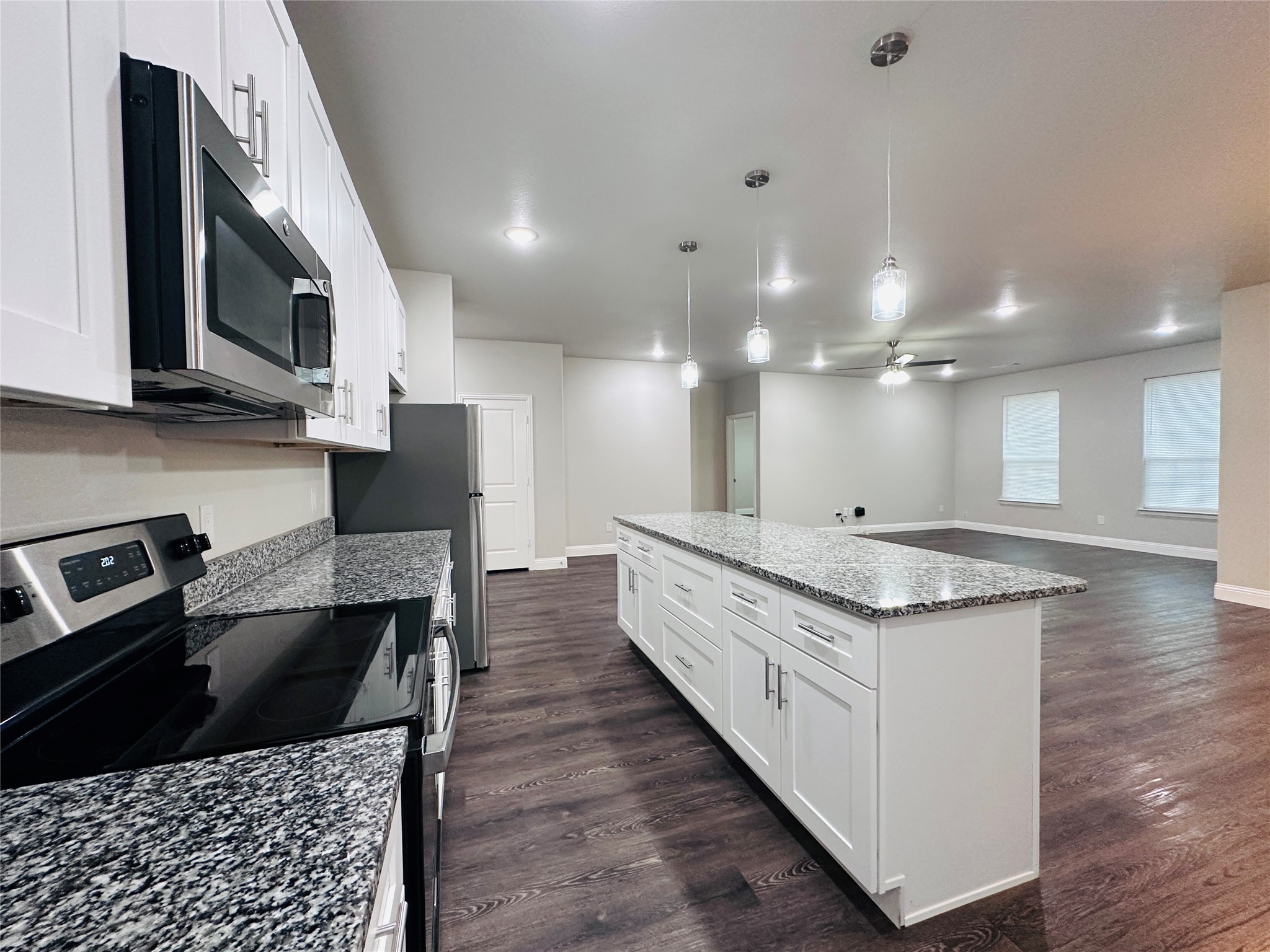 2415 San Gabriel Drive Granbury TX 76048