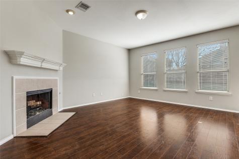 1018 Spanish Moss Drive Garland TX 75040