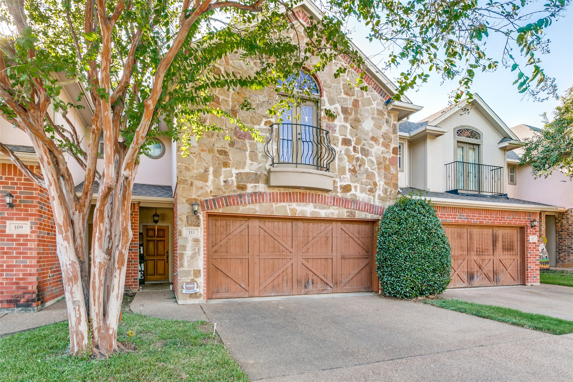 113 Corinna Court Hurst TX 76053