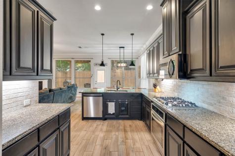 3233 Burgundy Lane Midlothian TX 76065