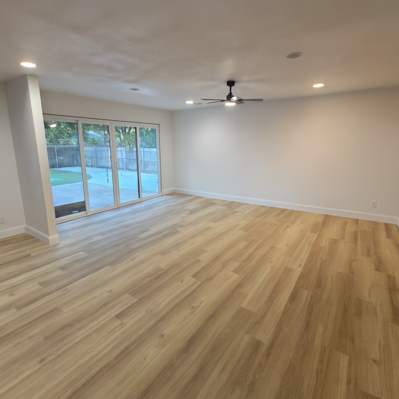 809 Wildgrove Drive Garland TX 75041