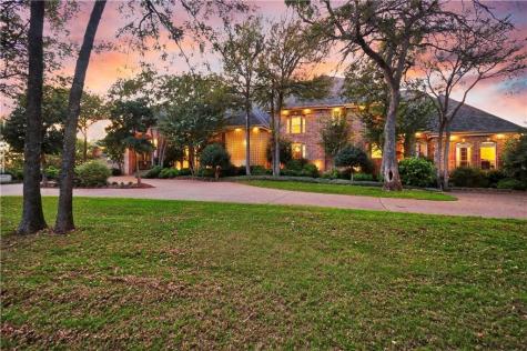 2200 NW Green Oaks Boulevard Arlington TX 76012