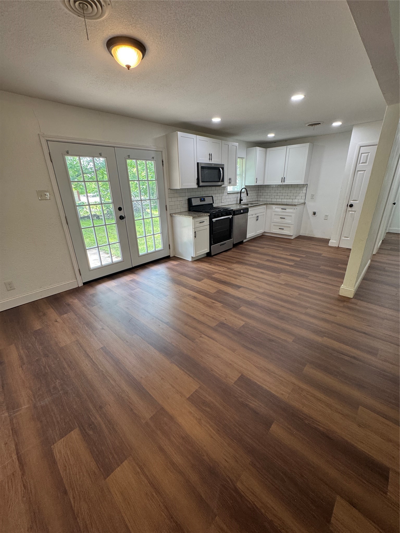 5200 Mcquade Street Haltom City TX 76117