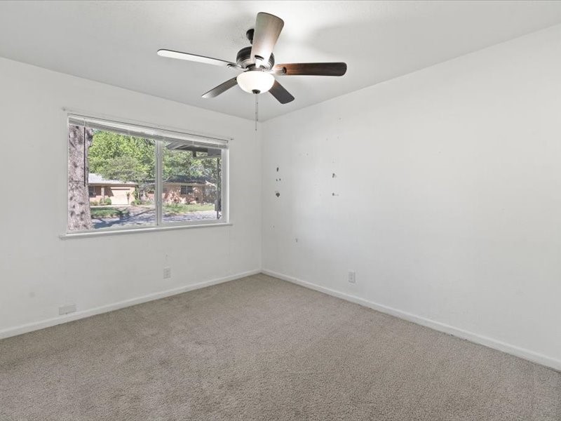 5200 Mcquade Street Haltom City TX 76117