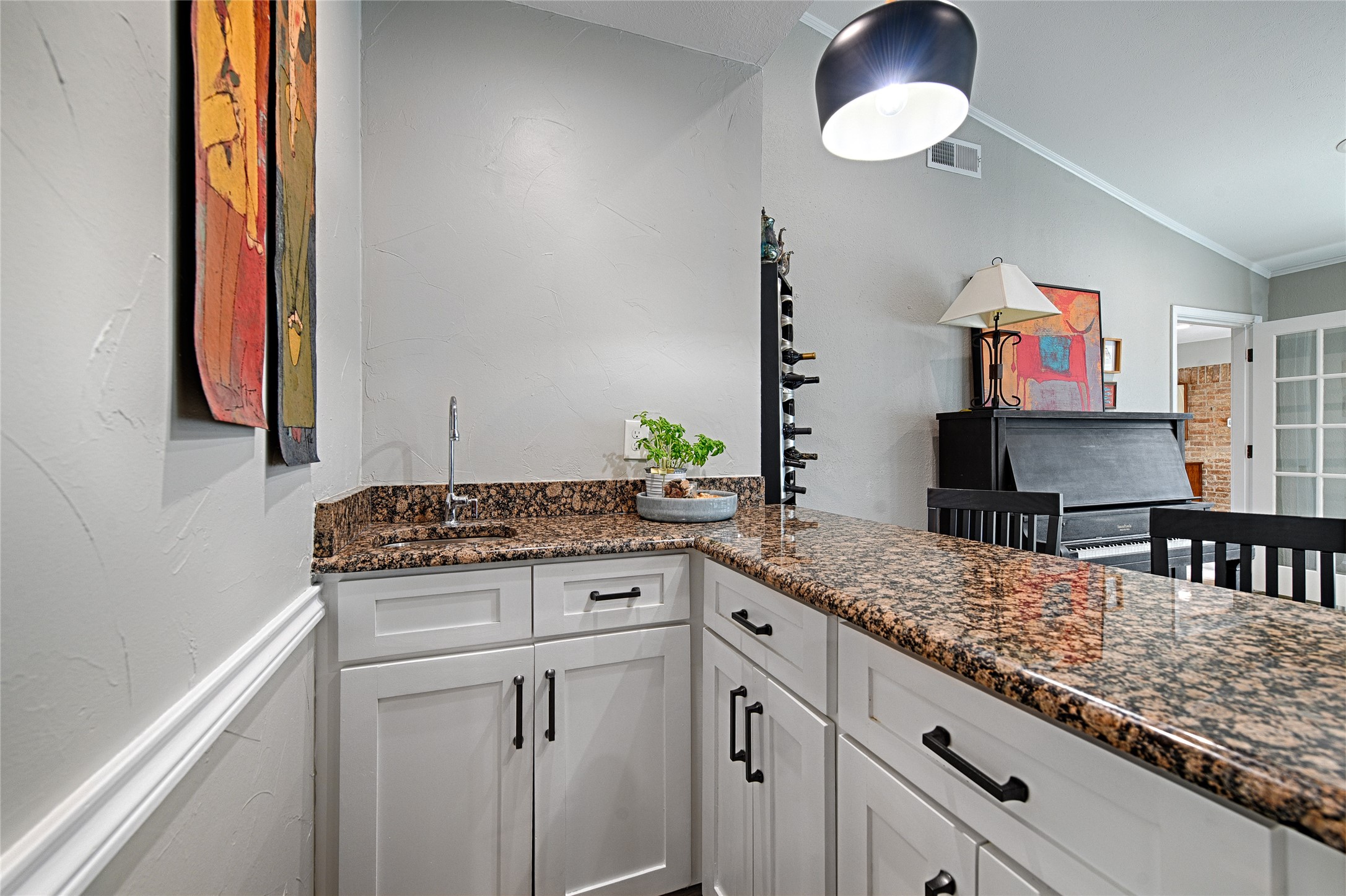 2708 Lakewood Lane Carrollton TX 75006