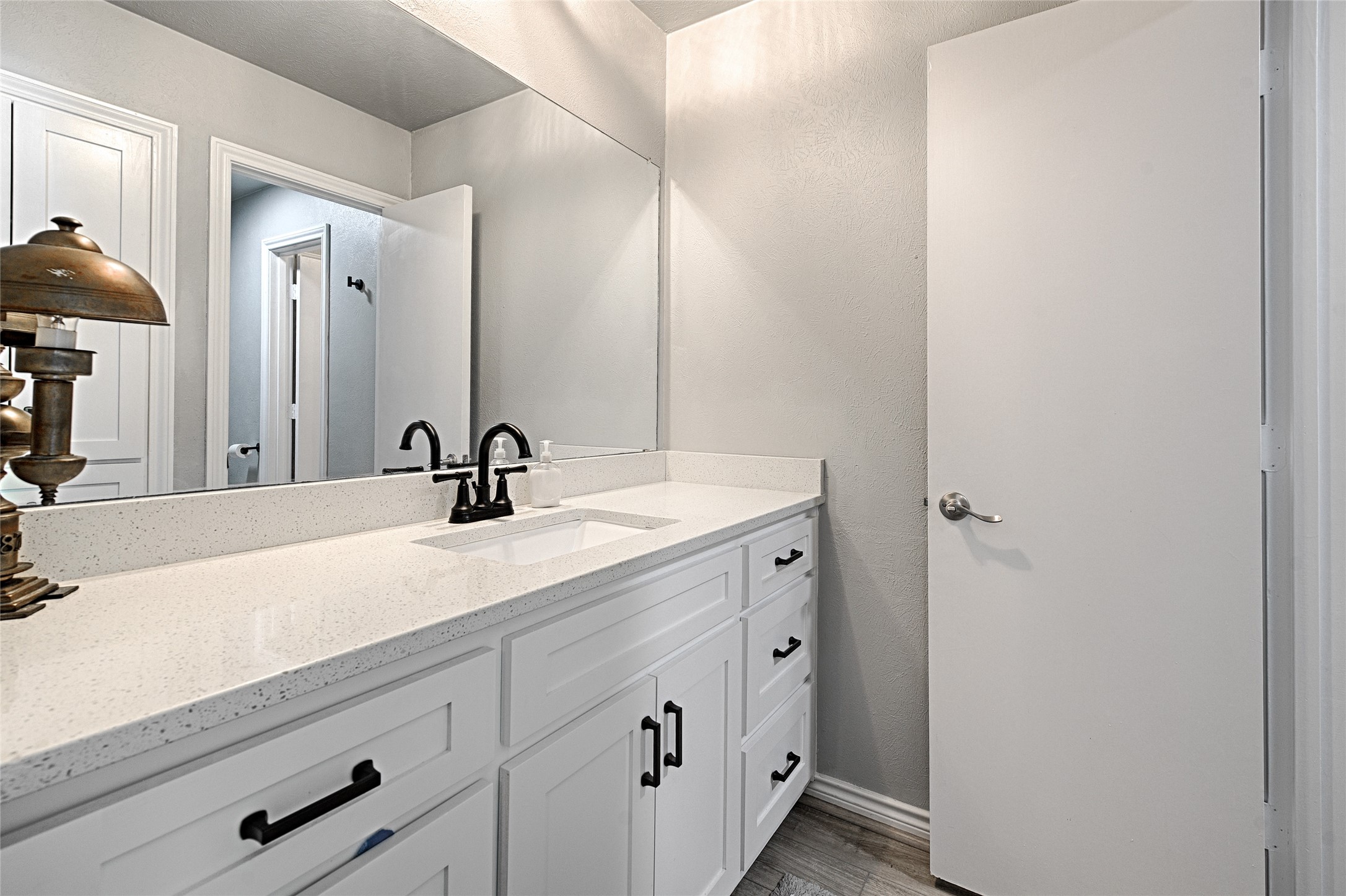 2708 Lakewood Lane Carrollton TX 75006