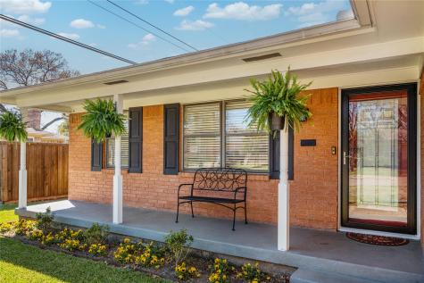 5811 Clendenin Avenue Dallas TX 75228