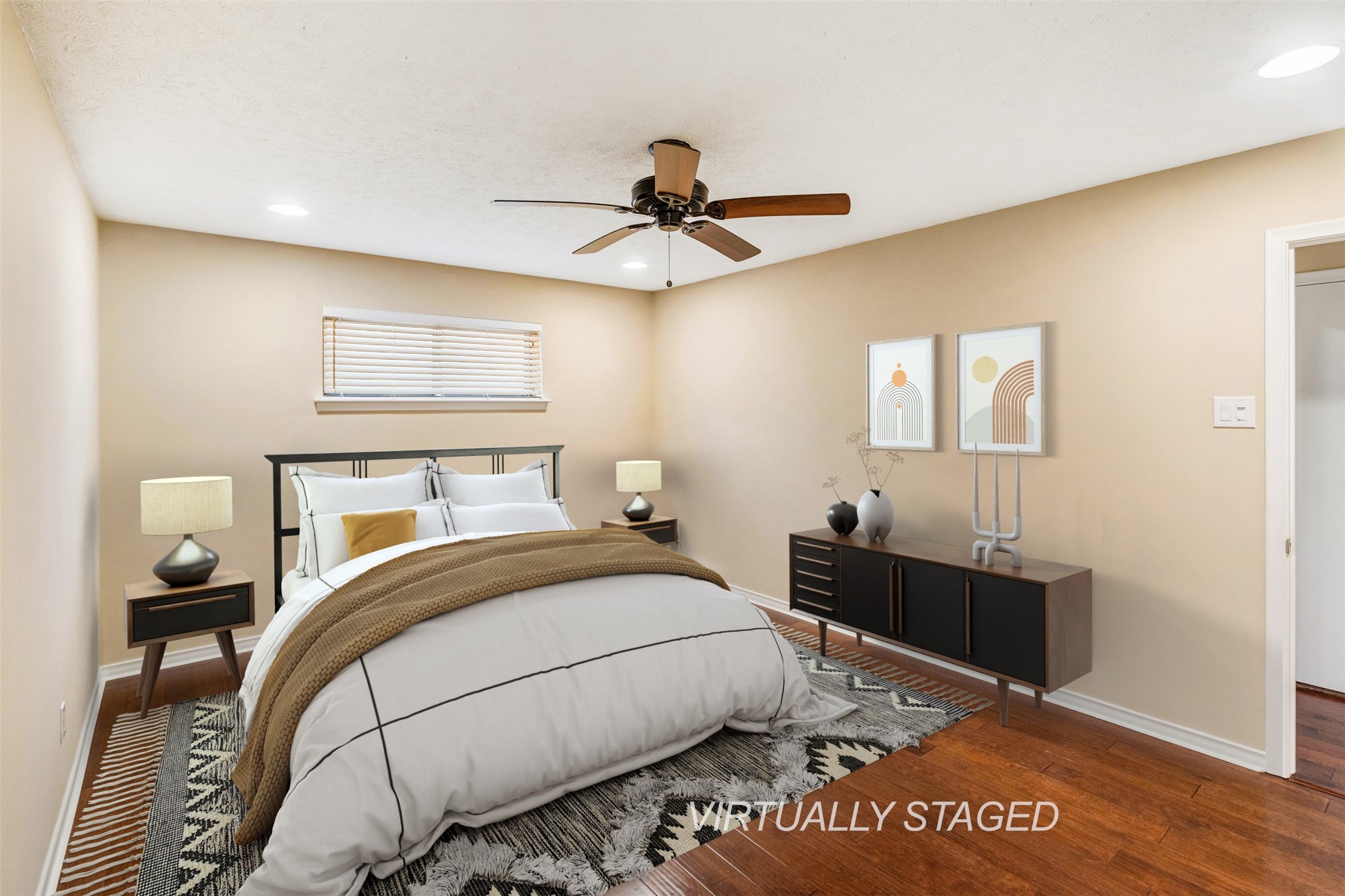 5811 Clendenin Avenue Dallas TX 75228