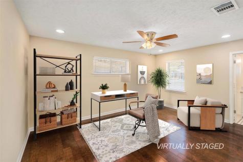 5811 Clendenin Avenue Dallas TX 75228