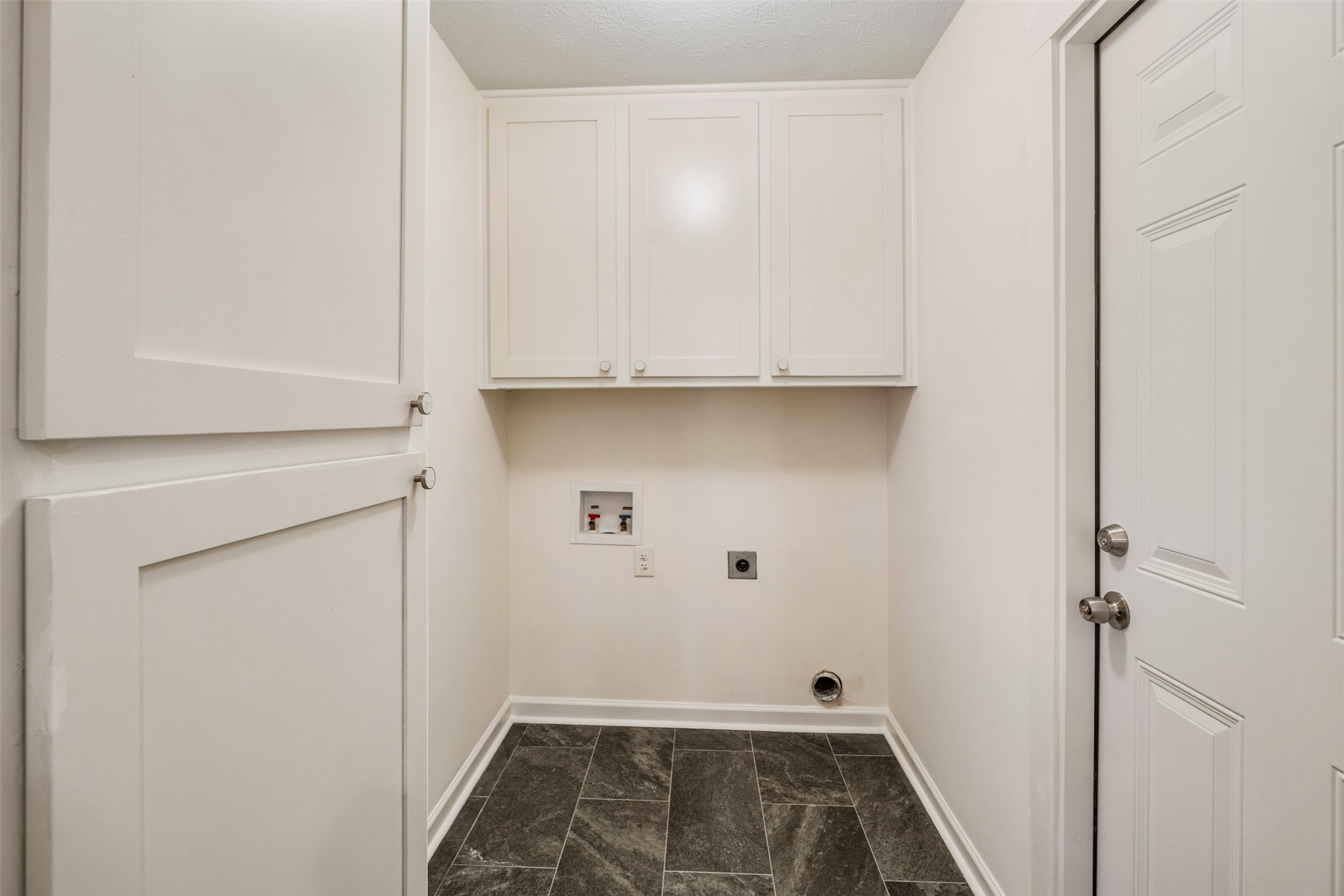 5811 Clendenin Avenue Dallas TX 75228