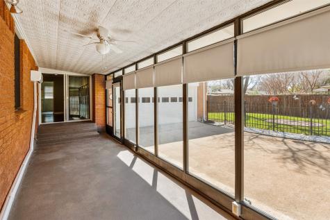 5811 Clendenin Avenue Dallas TX 75228