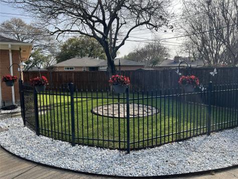 5811 Clendenin Avenue Dallas TX 75228