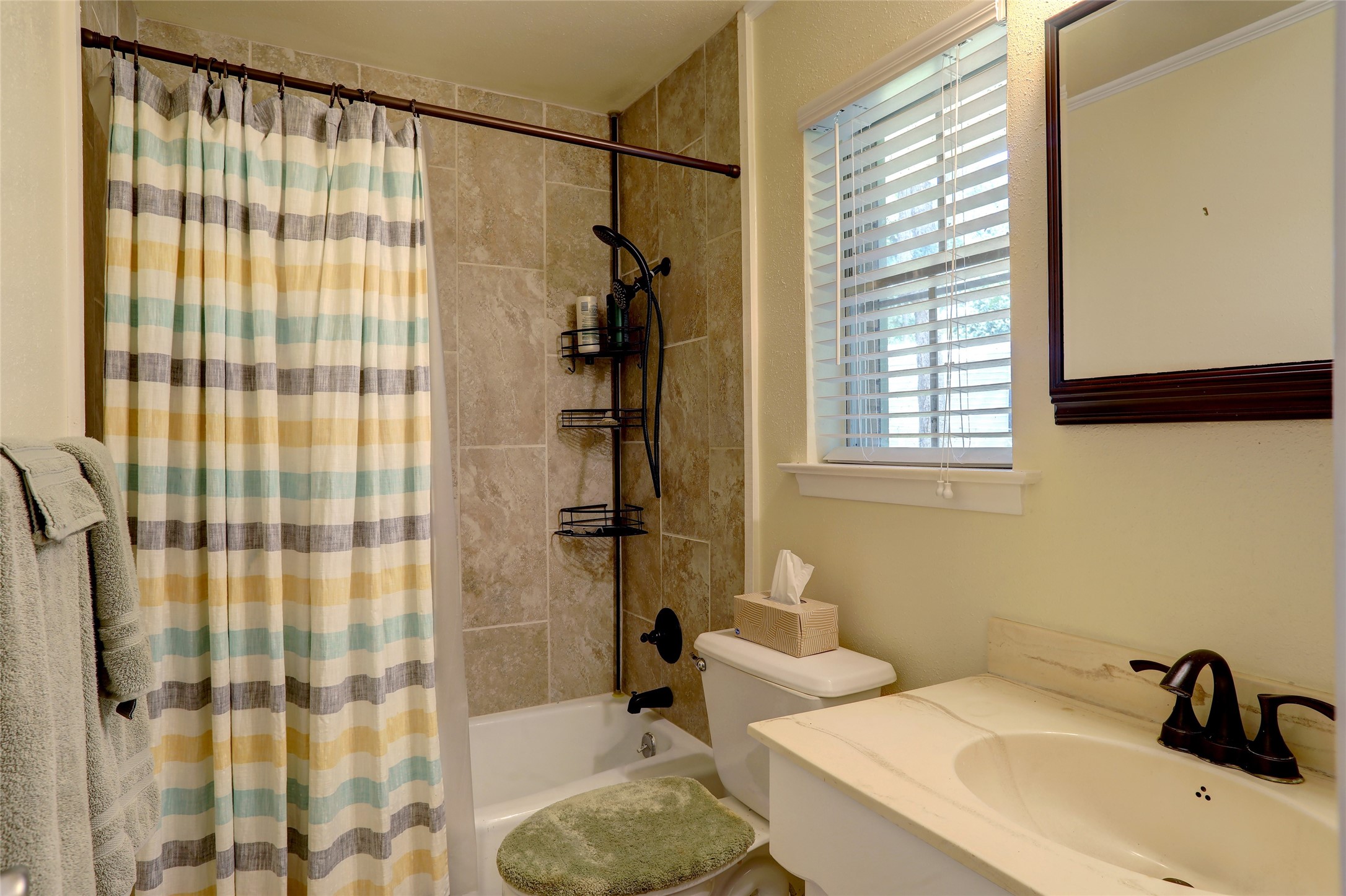 1208 Atoll Court Tool TX 75143