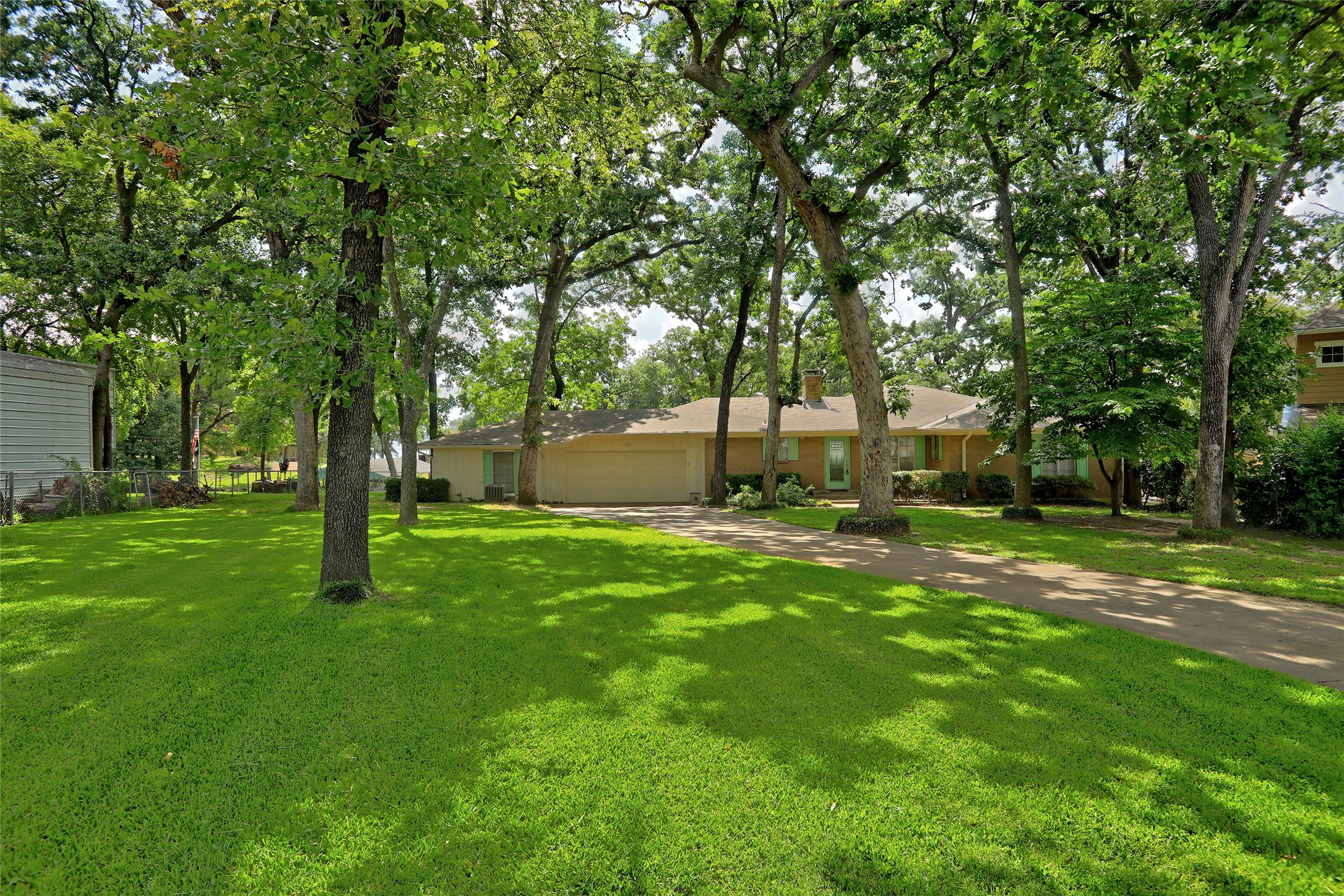 1208 Atoll Court Tool TX 75143
