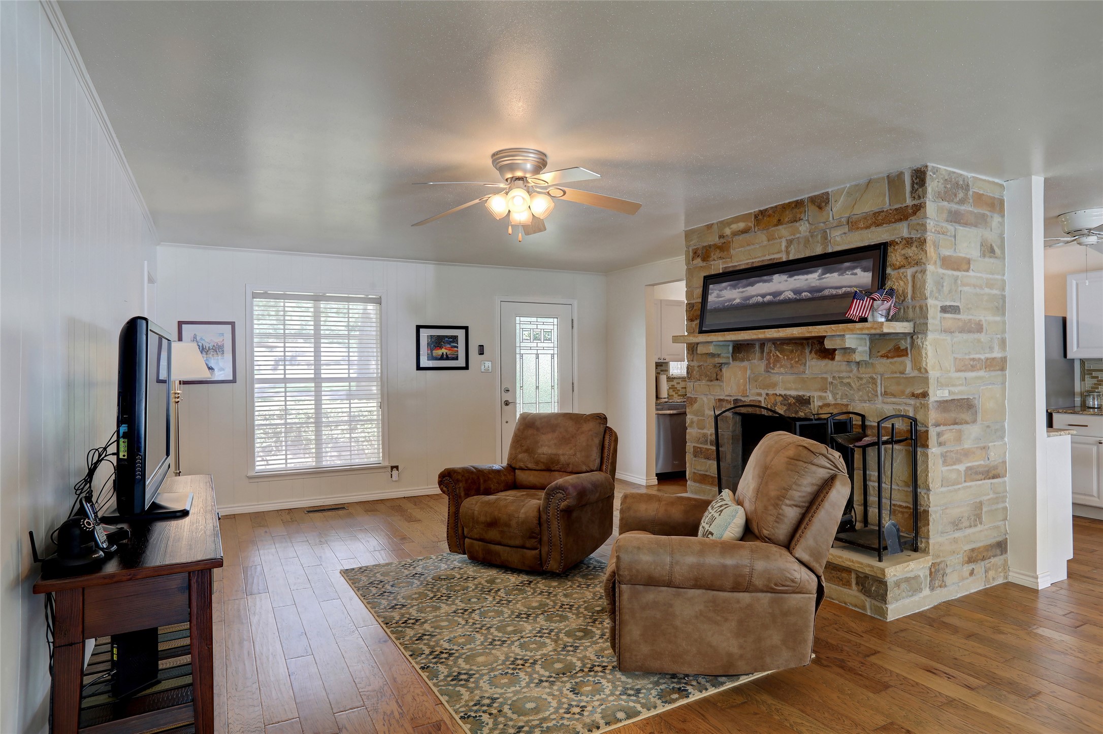 1208 Atoll Court Tool TX 75143
