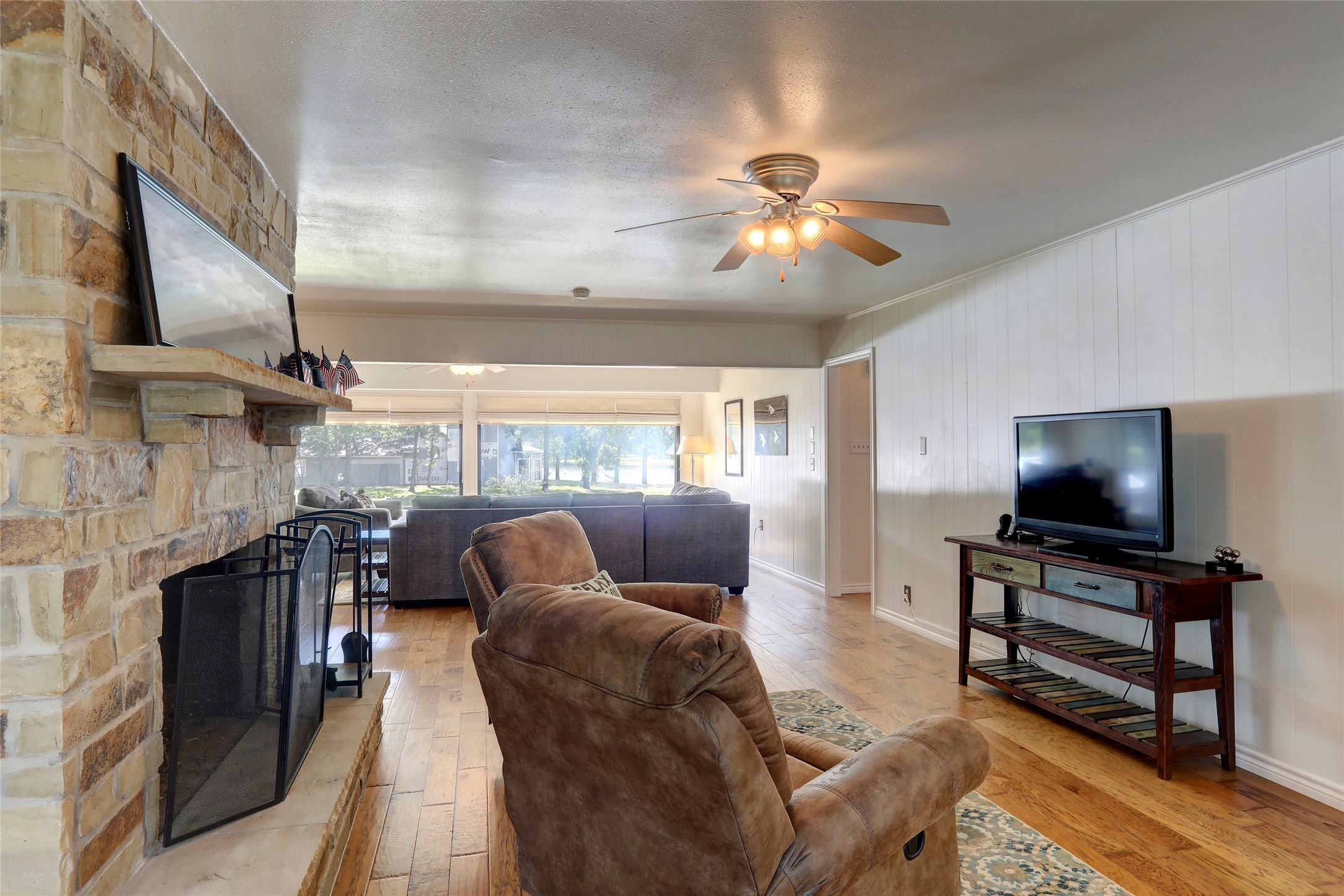 1208 Atoll Court Tool TX 75143