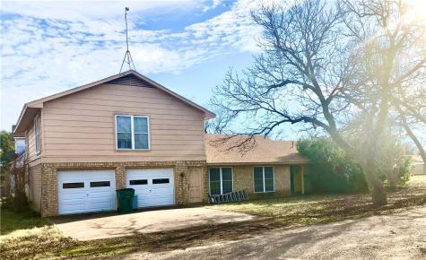215 N Carpenter Street Mart TX 76664