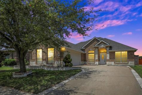1401 Butterfly Lane Garland TX 75041
