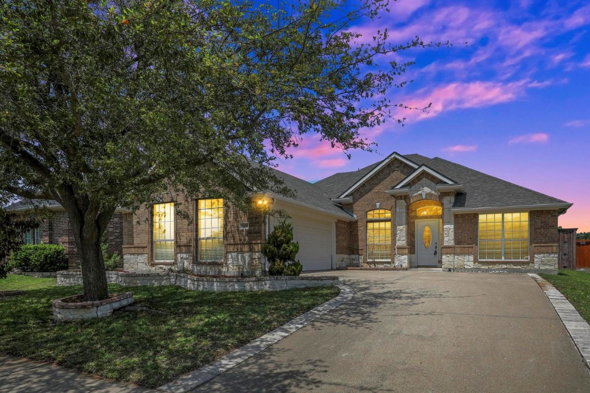 1401 Butterfly Lane Garland TX 75041