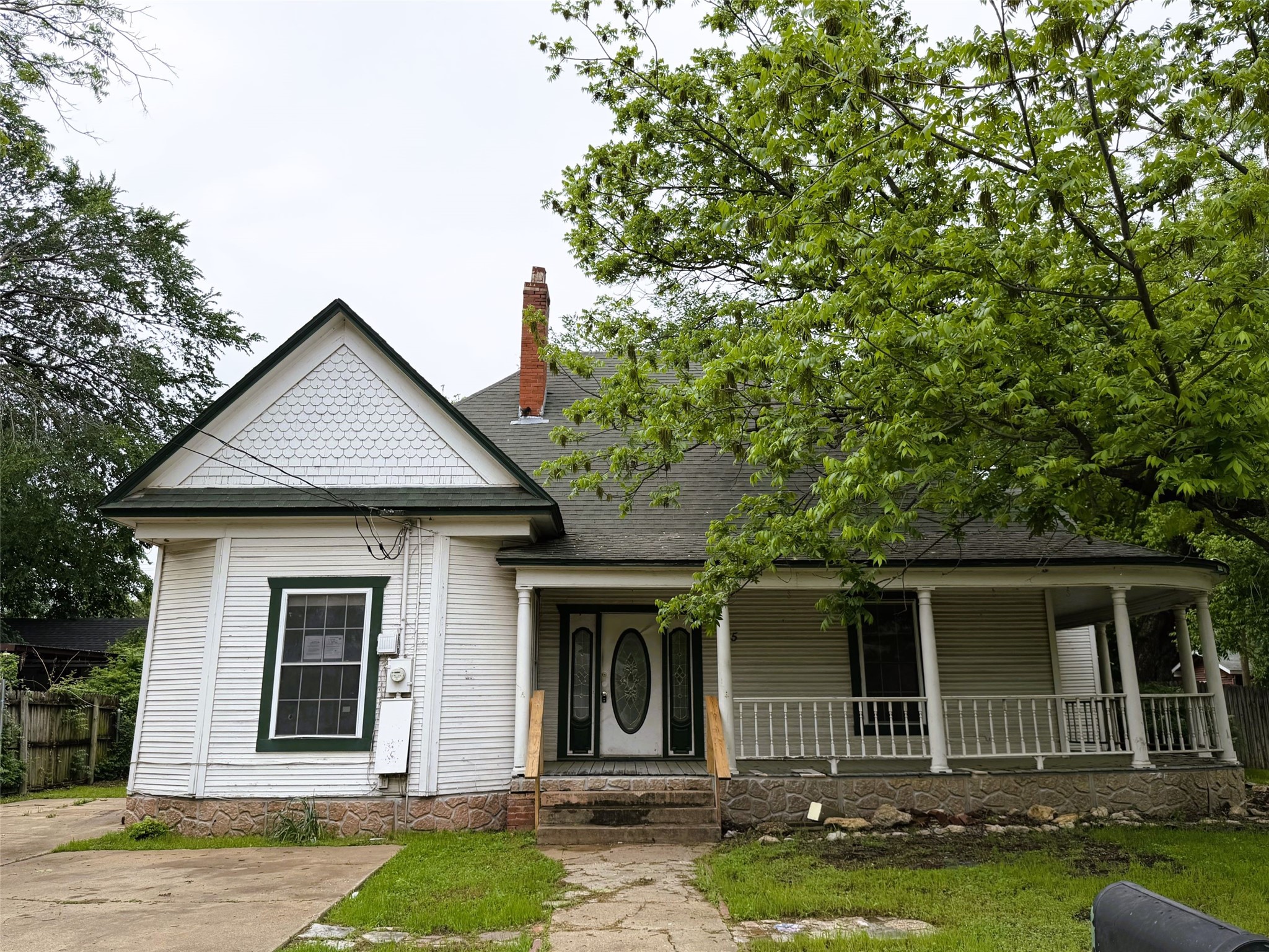 215 Heath Street Cleburne TX 76031