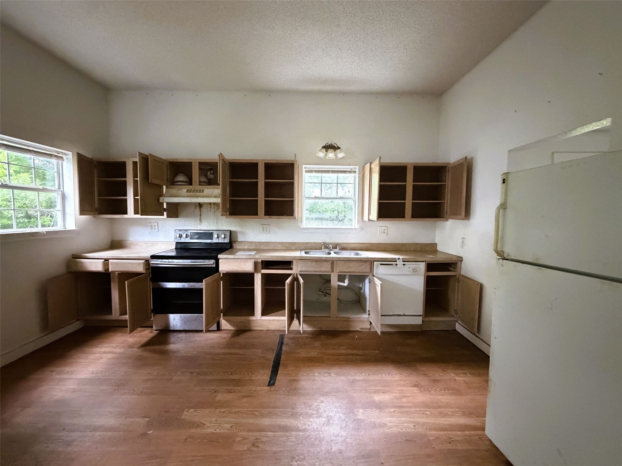 215 Heath Street Cleburne TX 76031