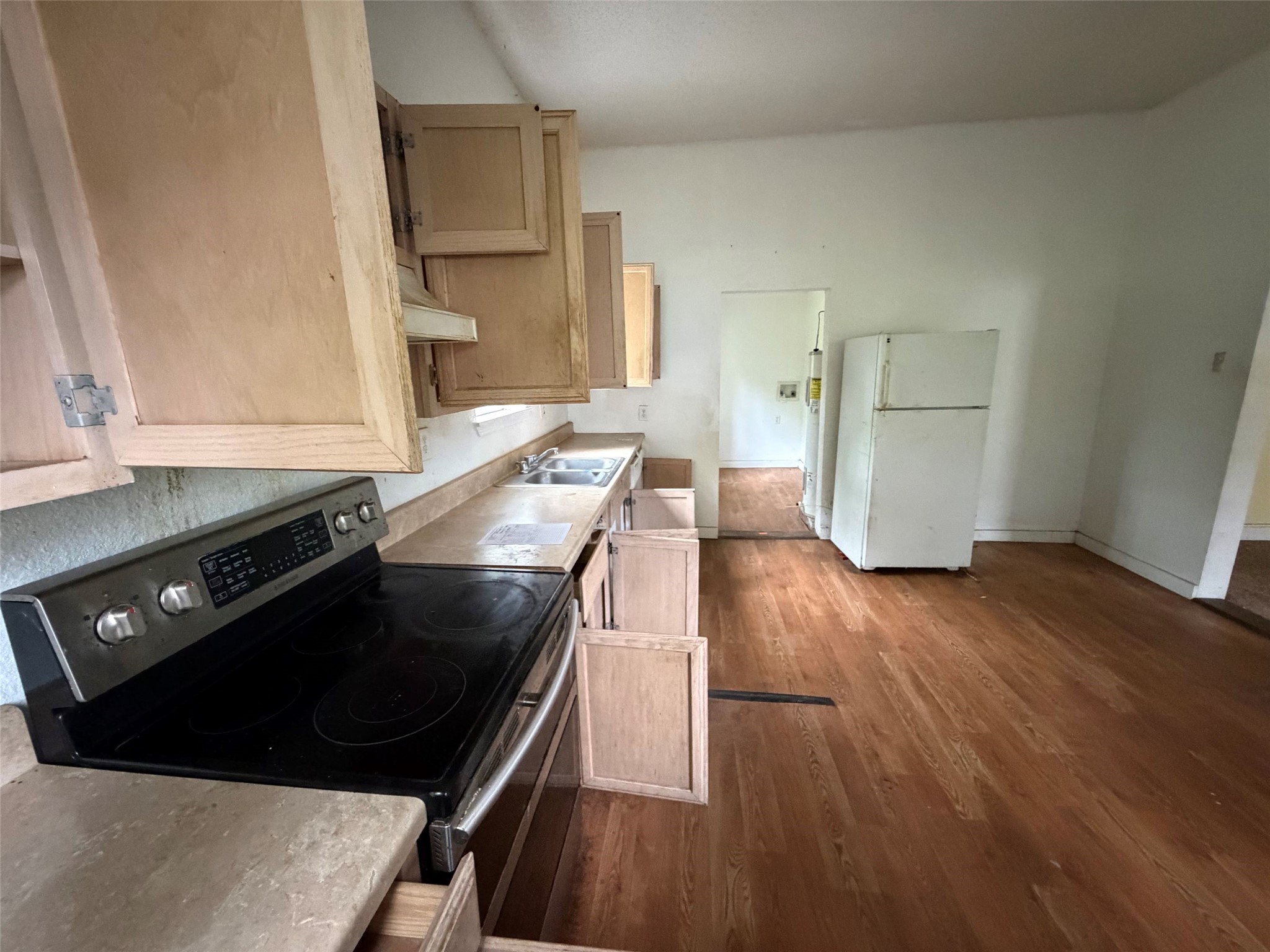 215 Heath Street Cleburne TX 76031