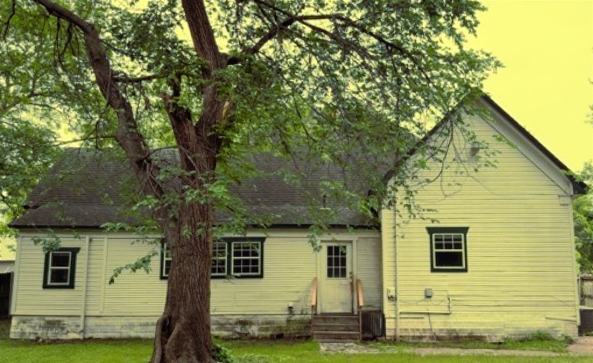 215 Heath Street Cleburne TX 76031