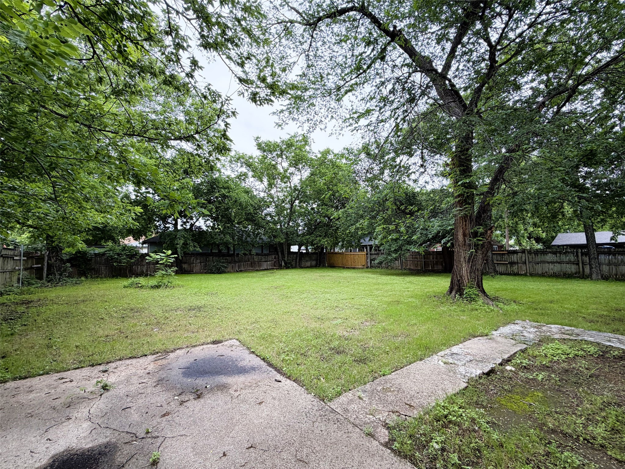 215 Heath Street Cleburne TX 76031