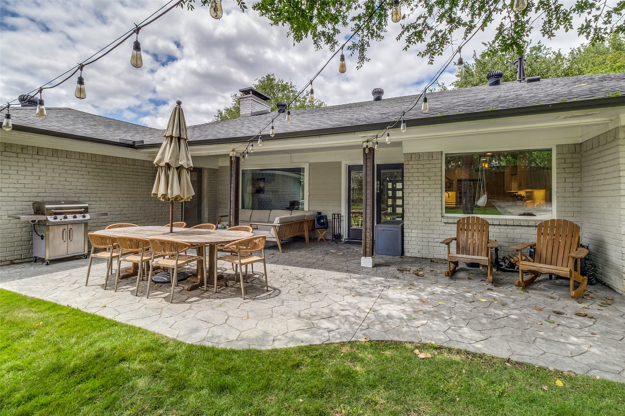 10118 Timber Trail Drive Dallas TX 75229