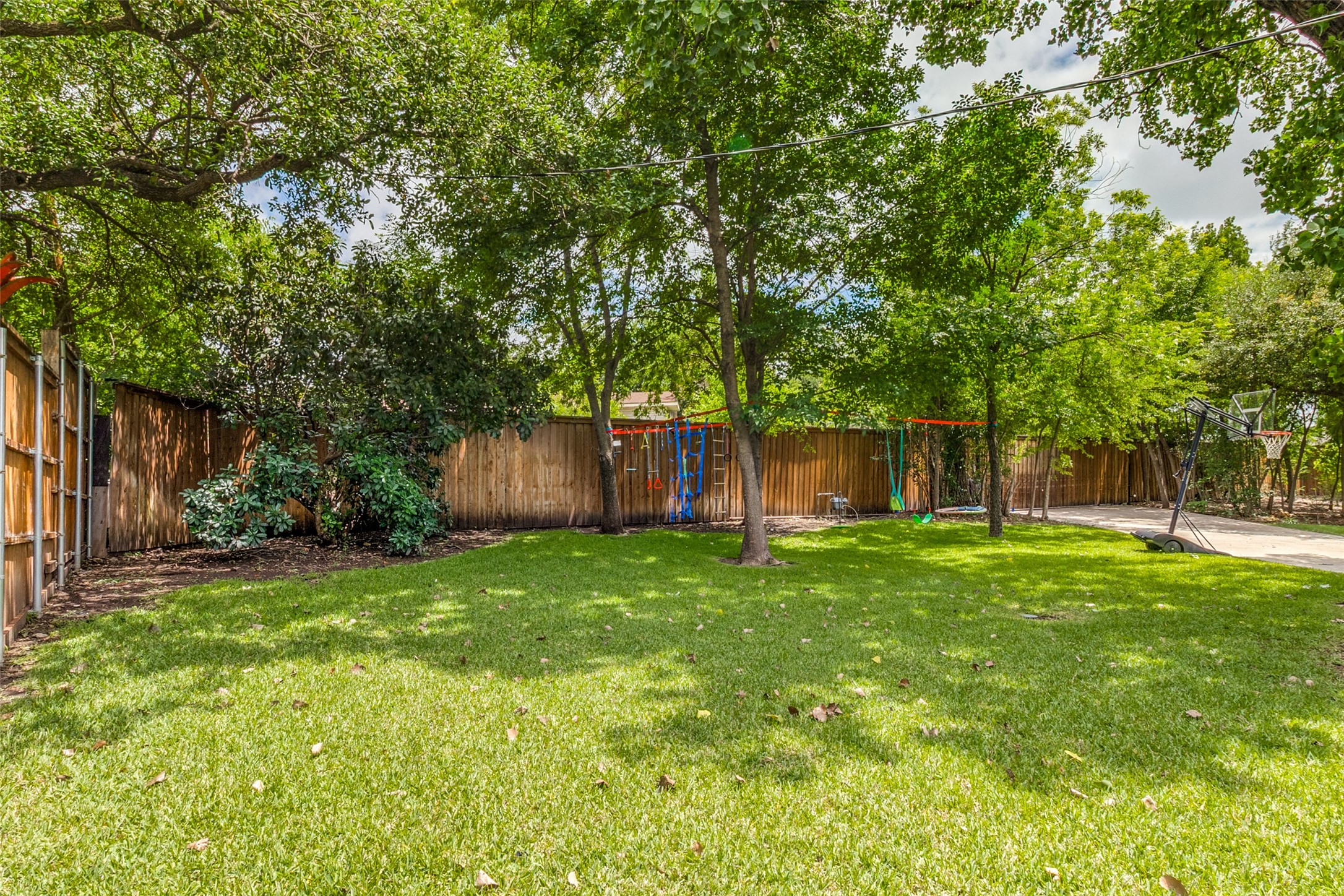 10118 Timber Trail Drive Dallas TX 75229